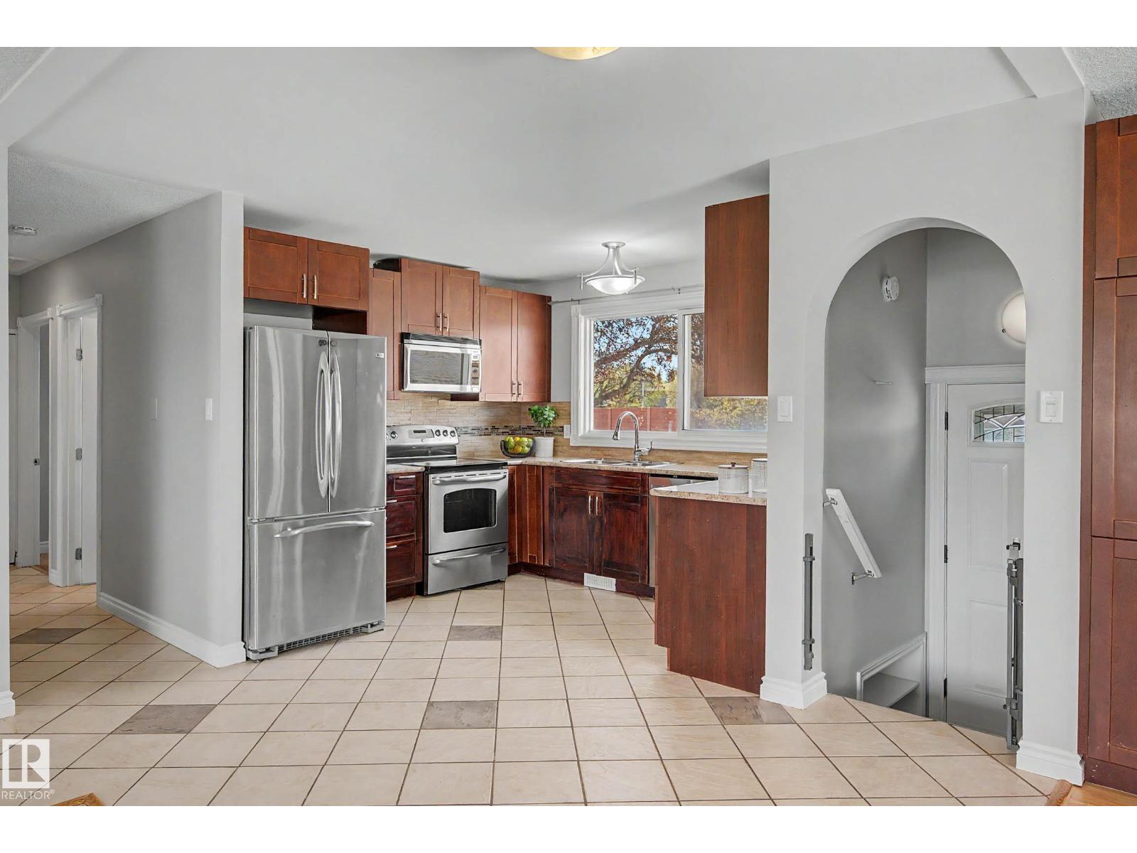 16715 79A AV NW - 13