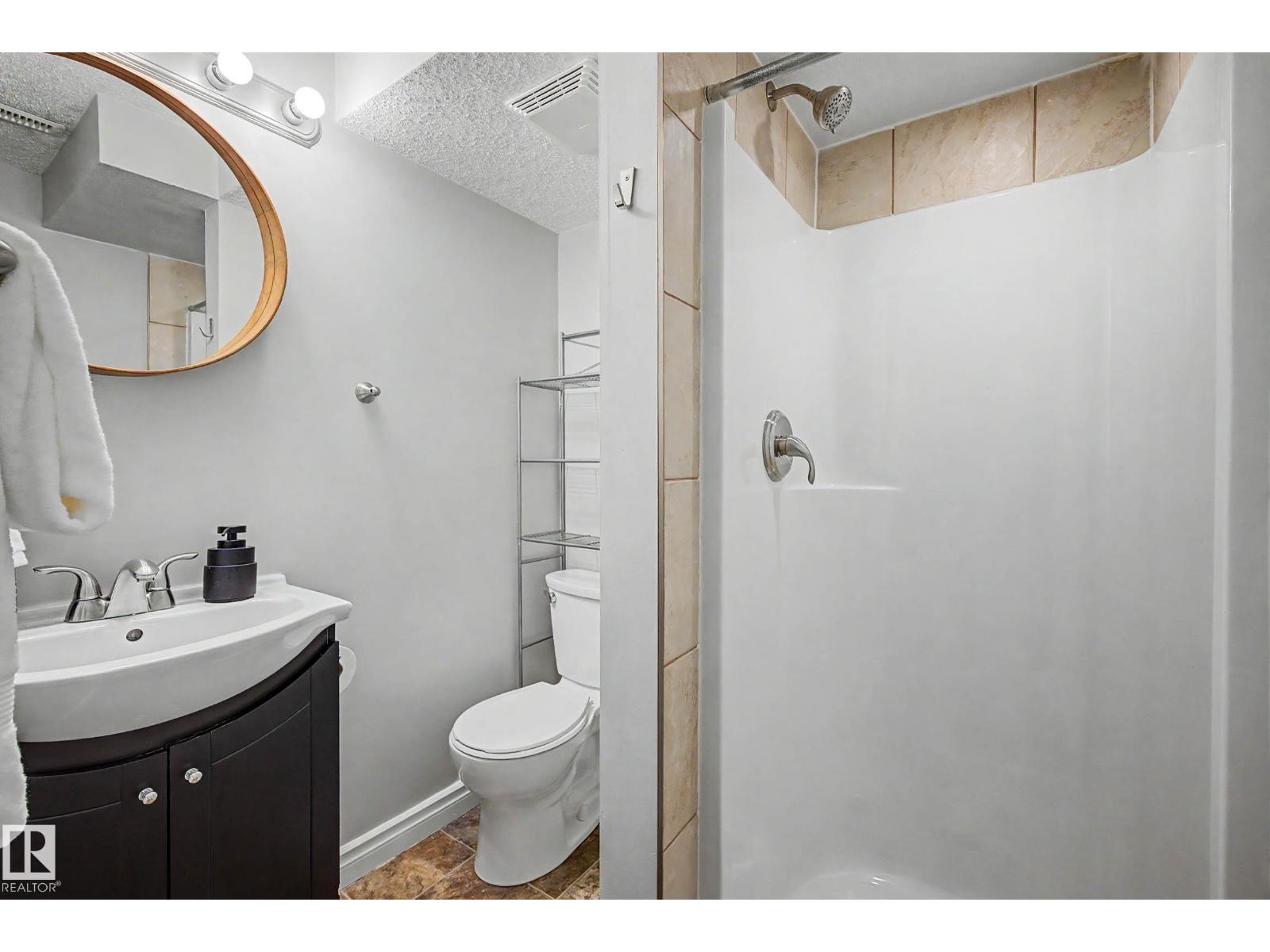 16715 79A AV NW - 38