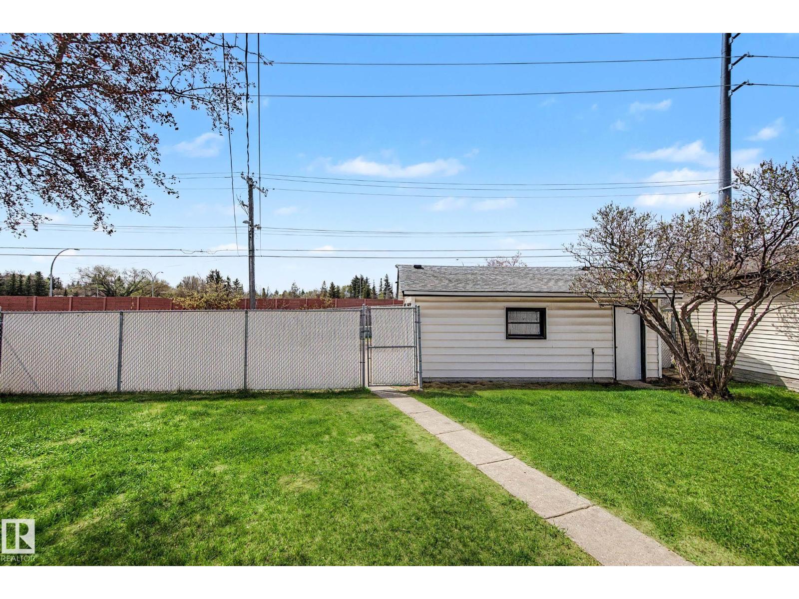 16715 79A AV NW - 47