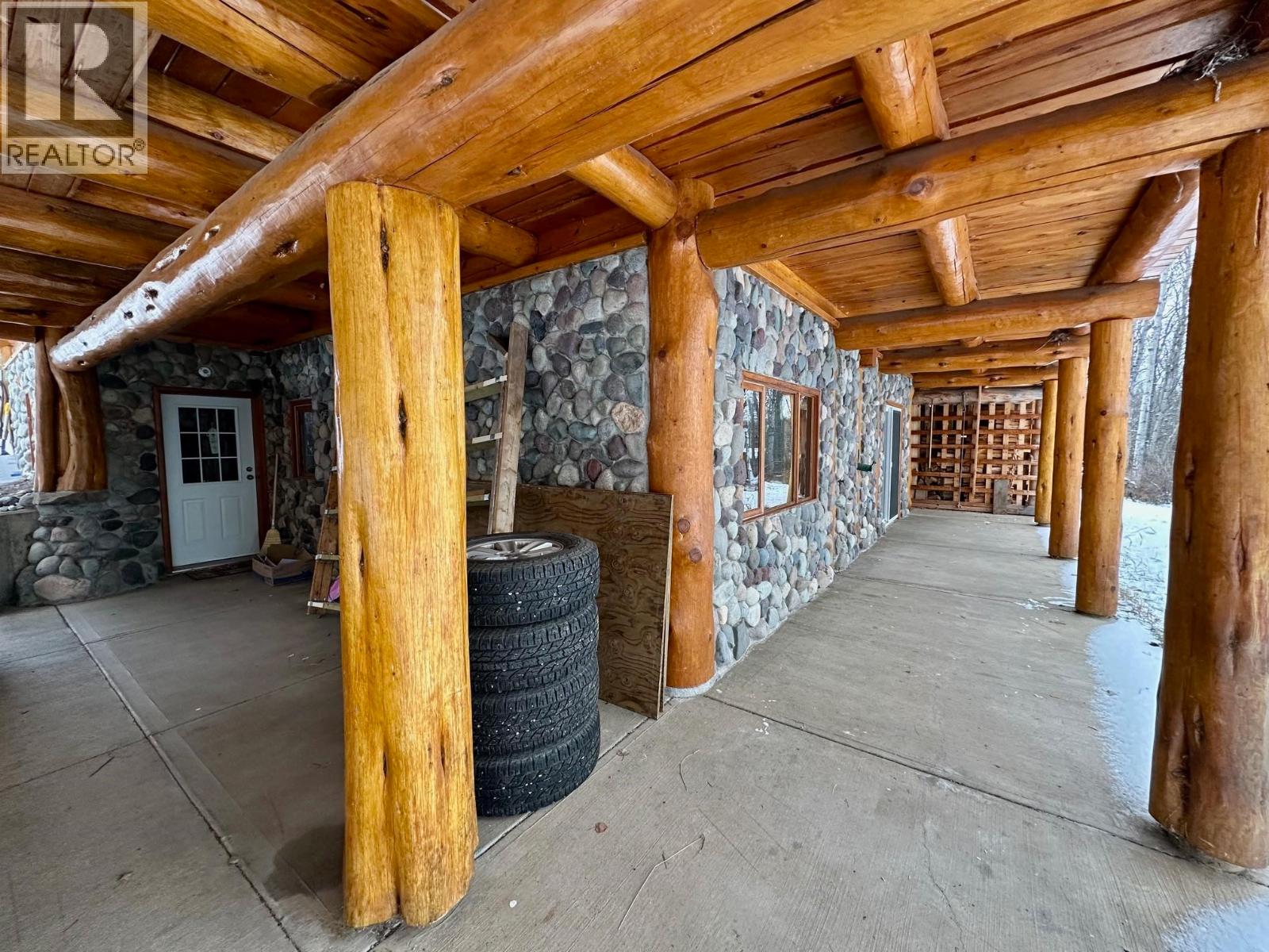 7584 FIR ROAD, Telkwa