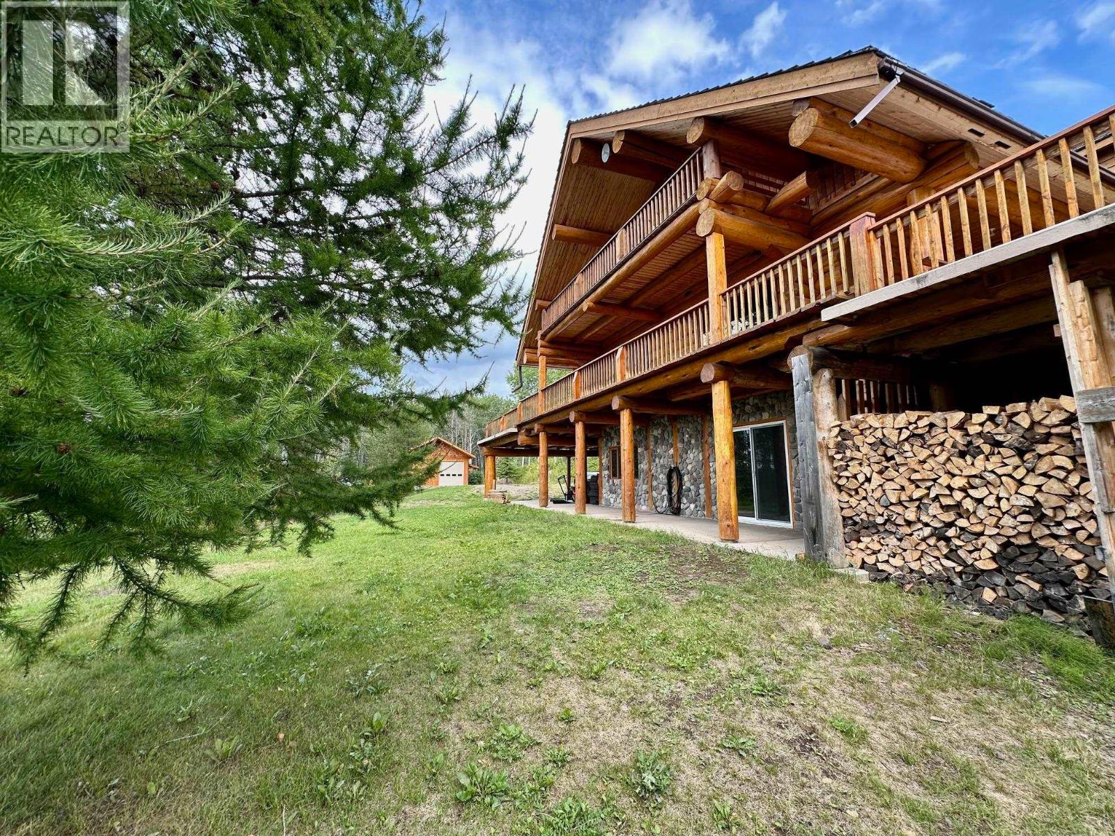 7584 FIR ROAD, Telkwa