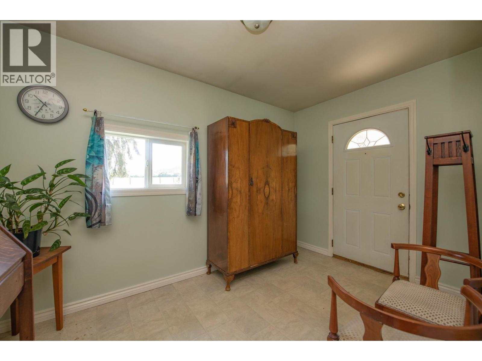 9590 School Road - 6