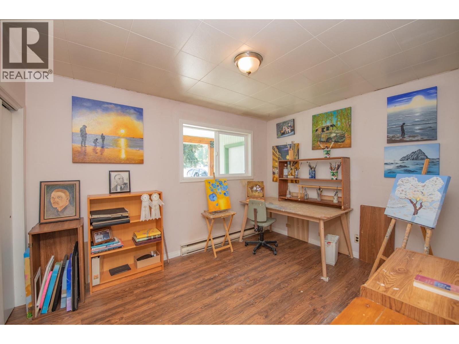 9590 School Road - 9