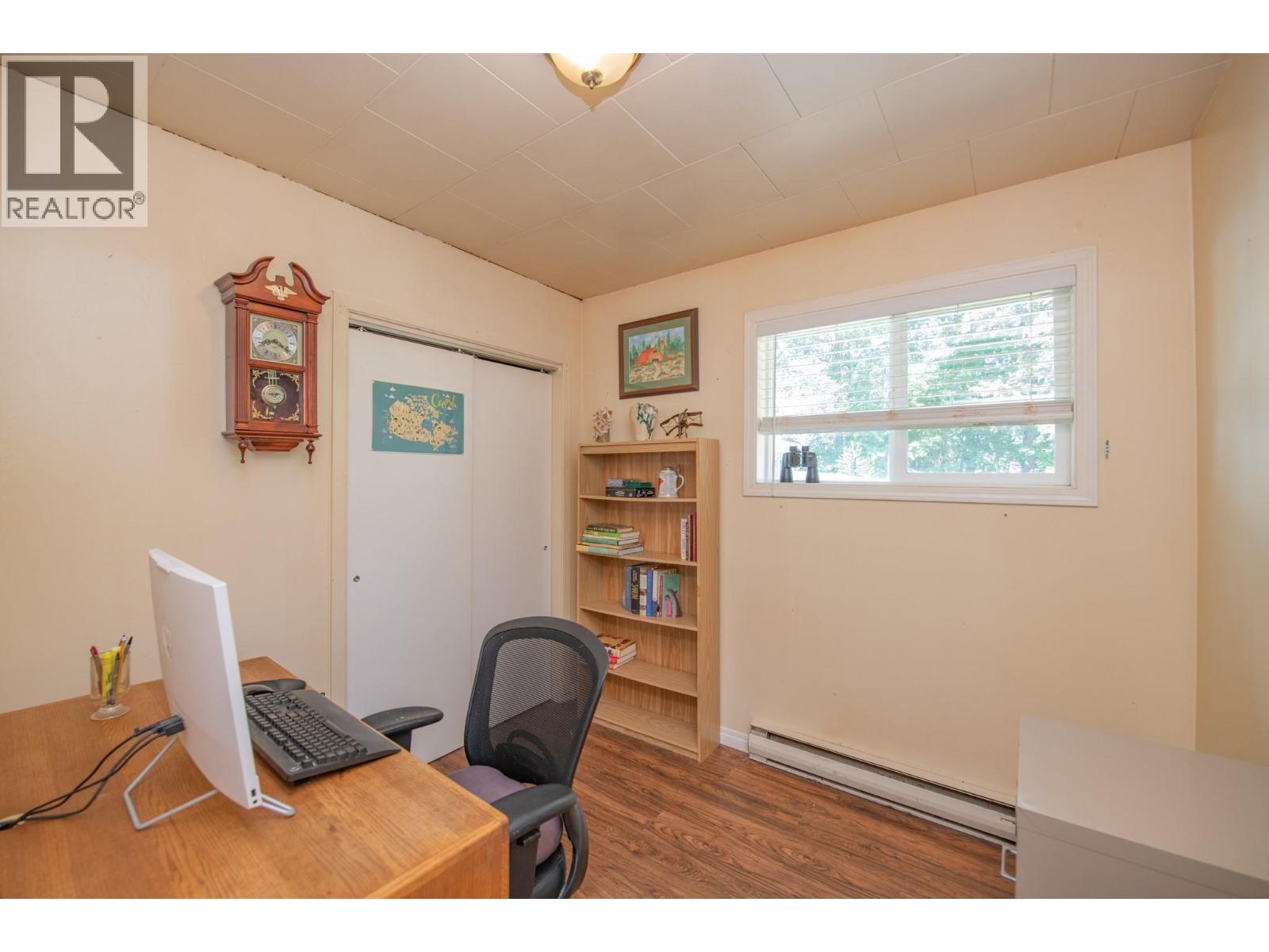 9590 School Road - 8