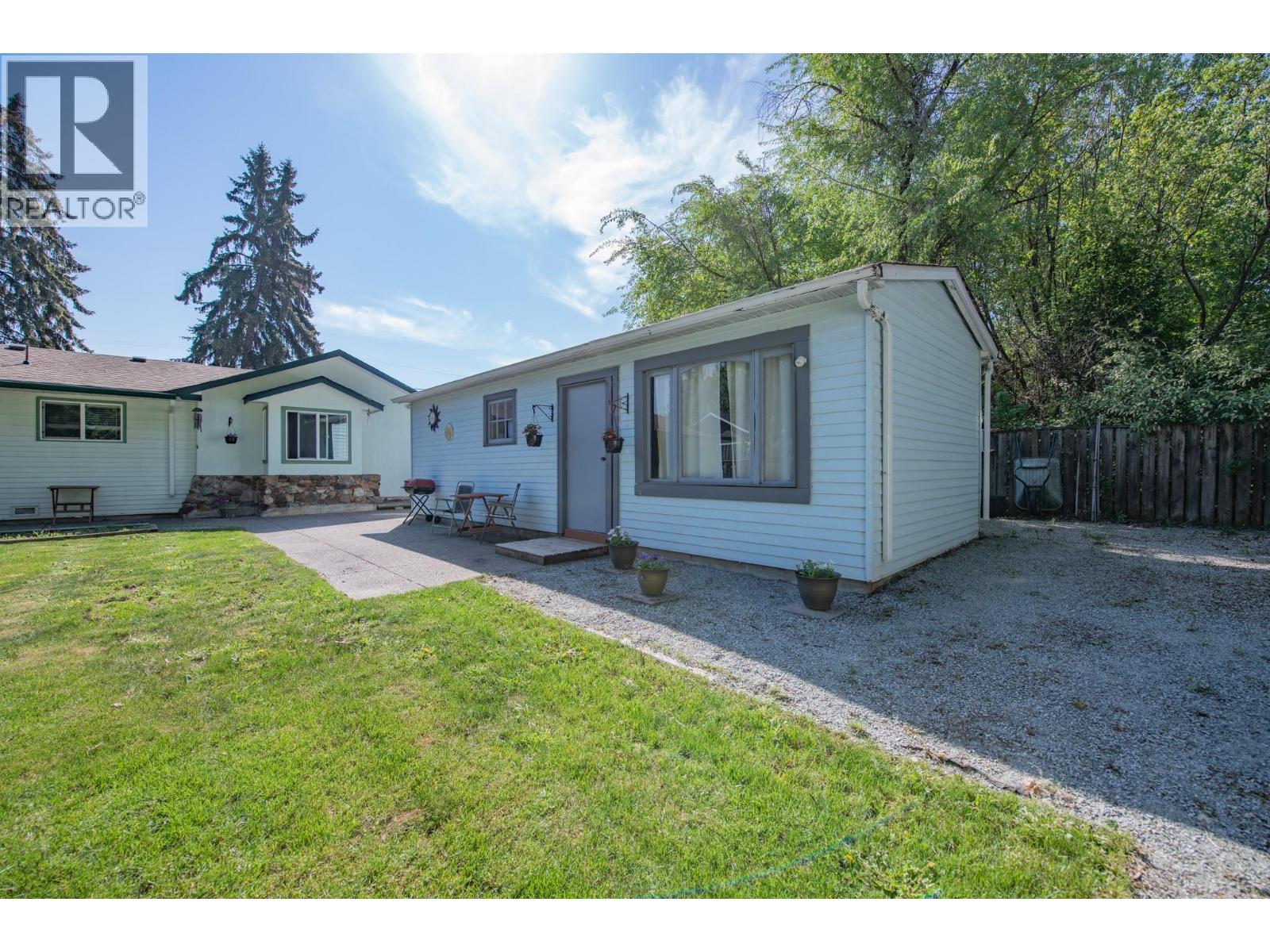 9590 School Road - 41