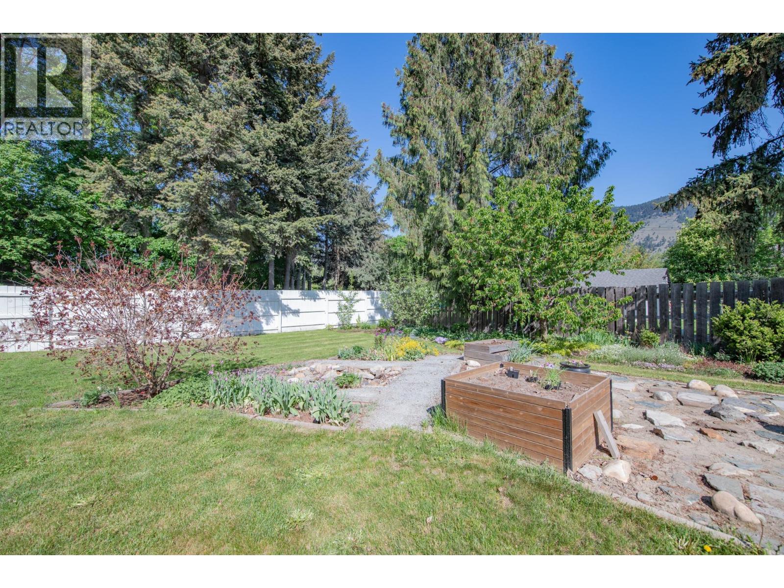 9590 School Road - 50