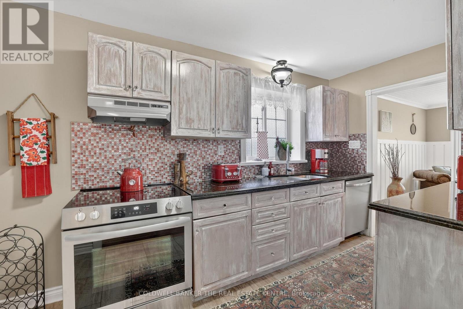 64 NIAGARA STREET - 12