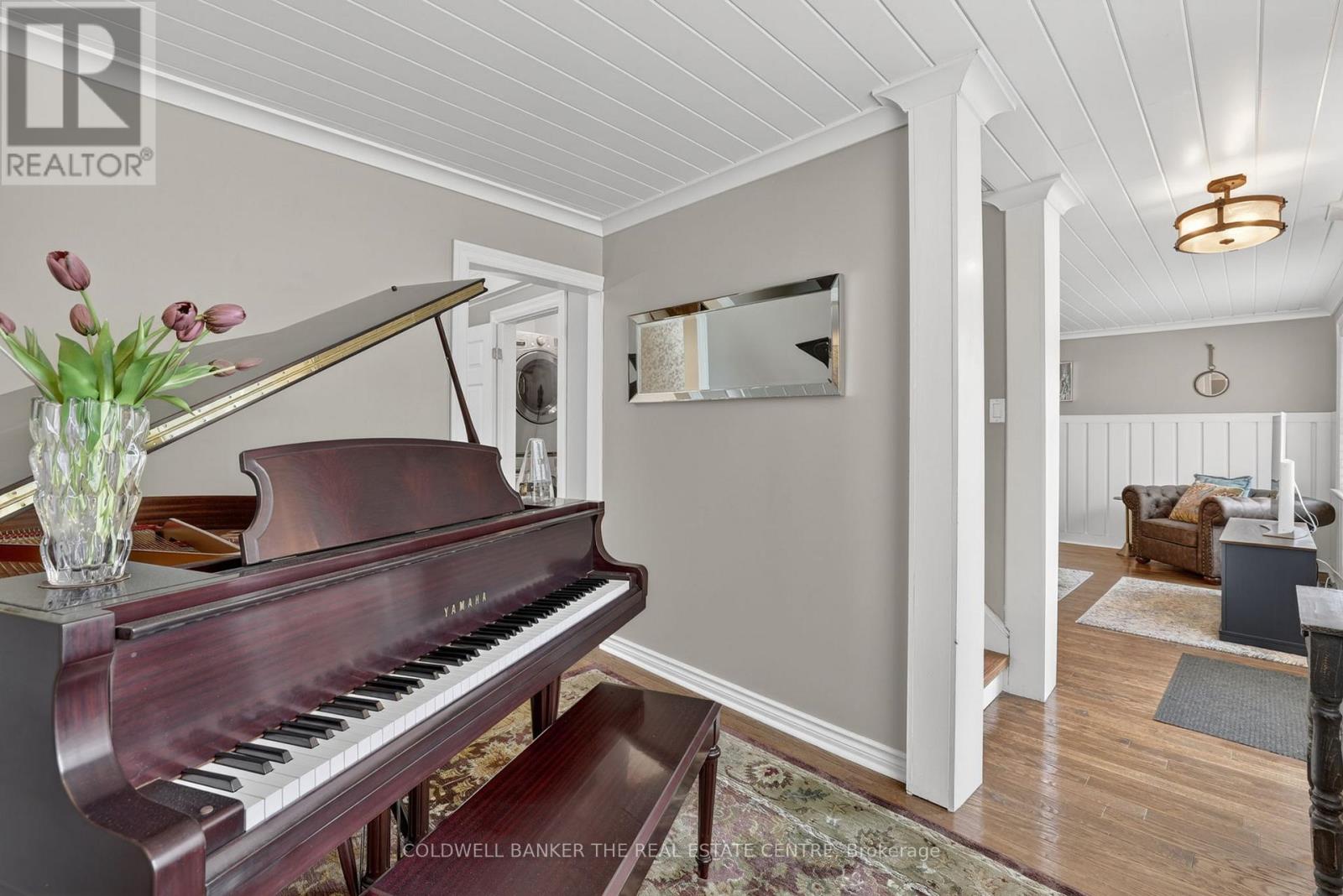 64 NIAGARA STREET - 19