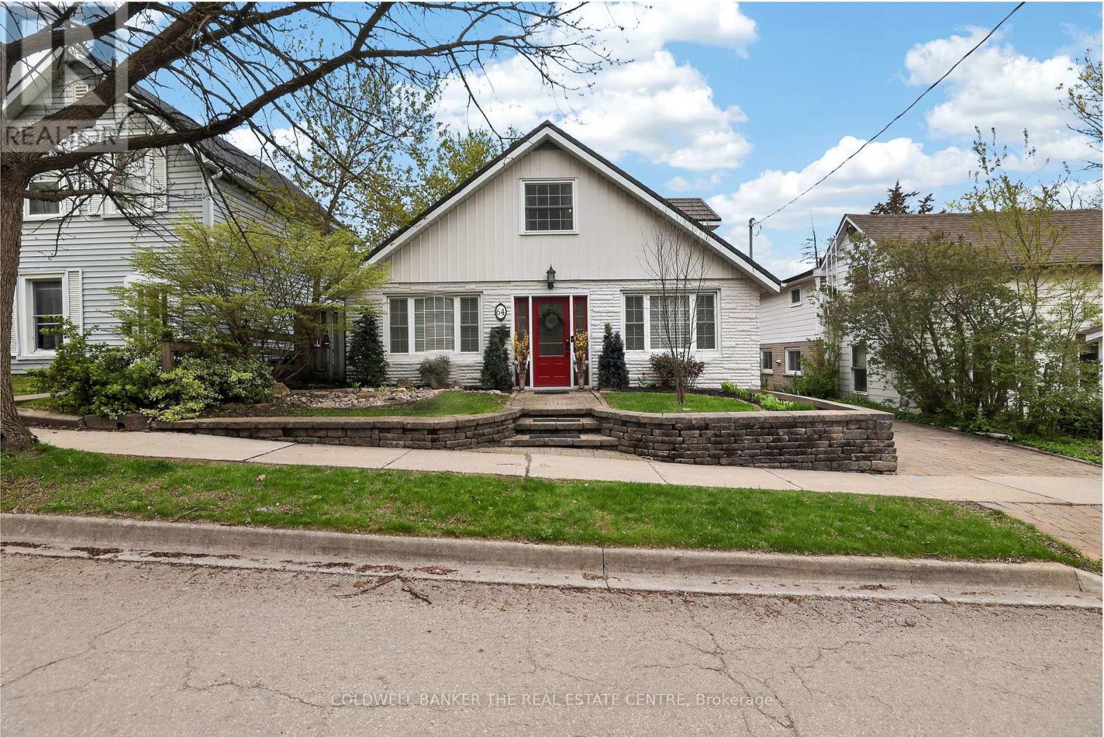 64 NIAGARA STREET - 2
