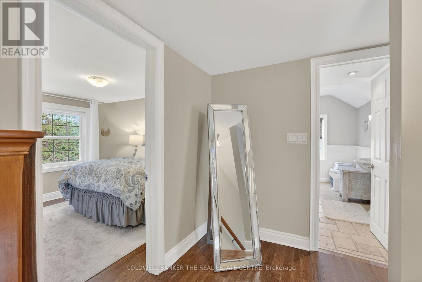 64 NIAGARA STREET - 23