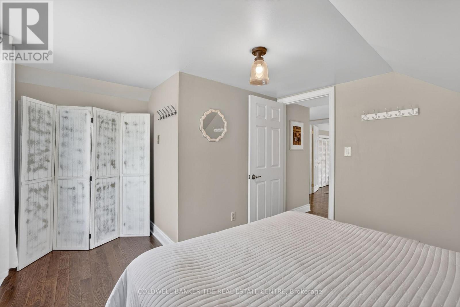 64 NIAGARA STREET - 27