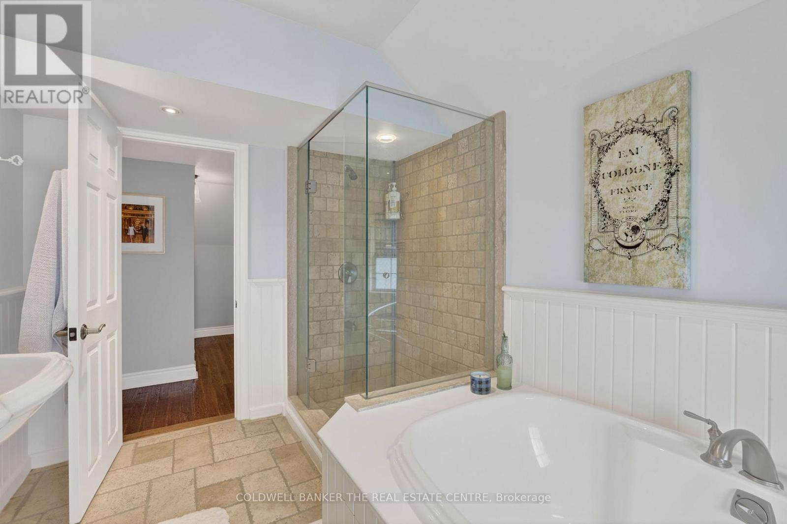 64 NIAGARA STREET - 29