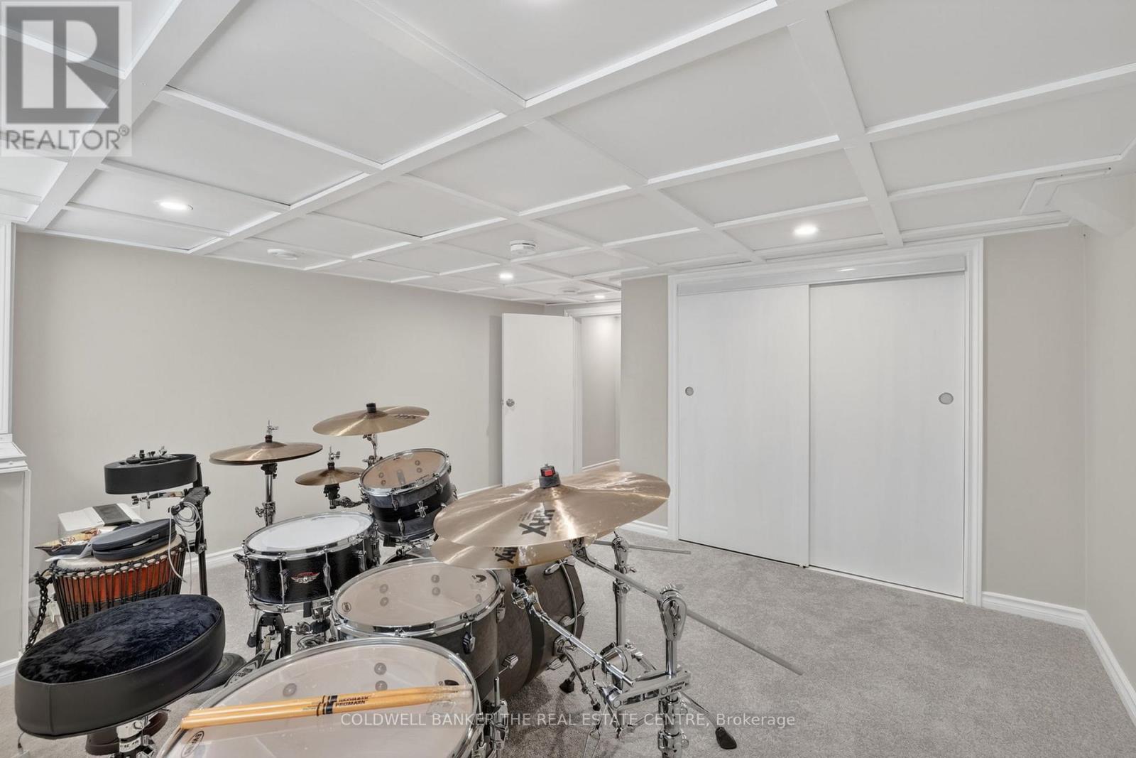 64 NIAGARA STREET - 31