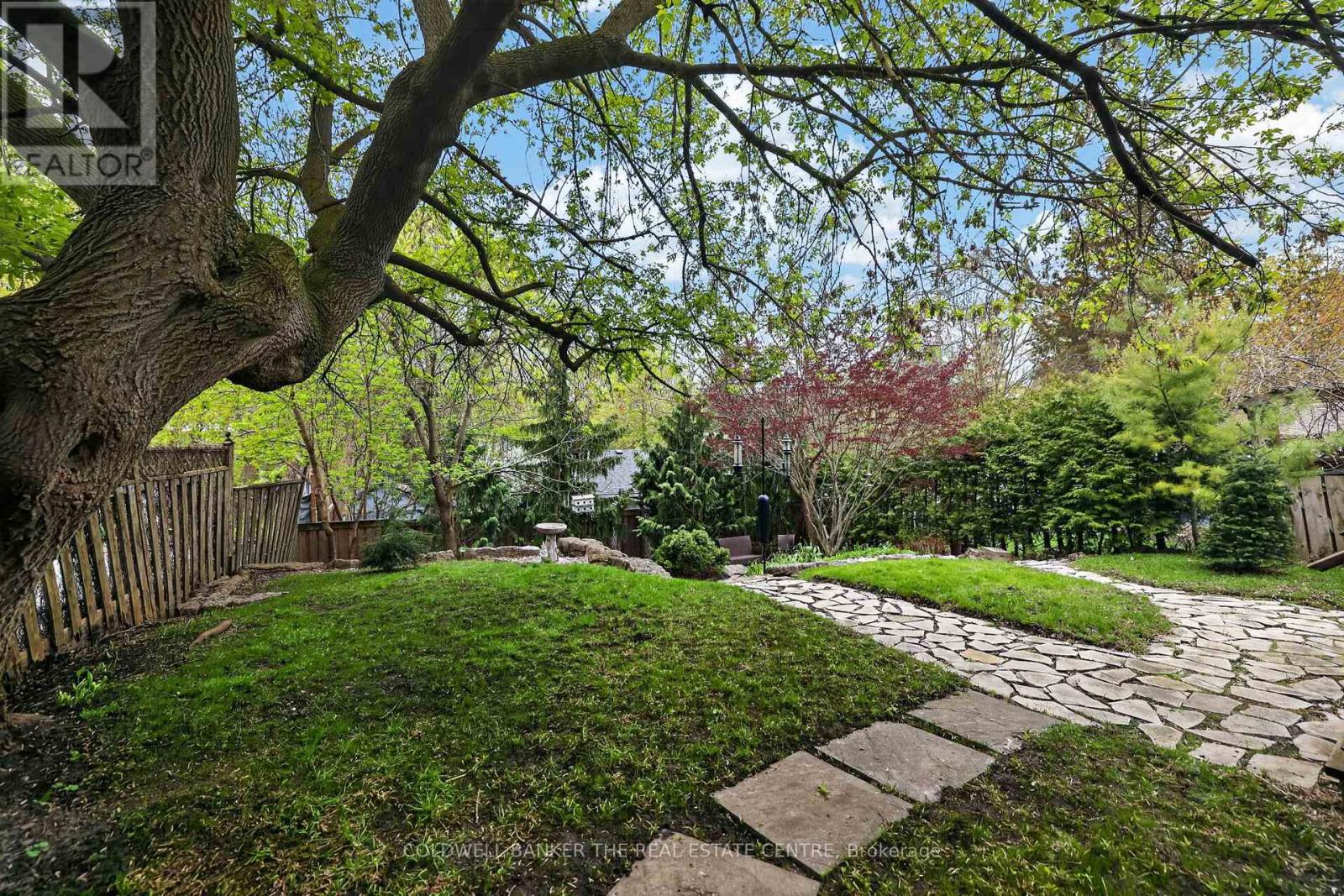 64 NIAGARA STREET - 35