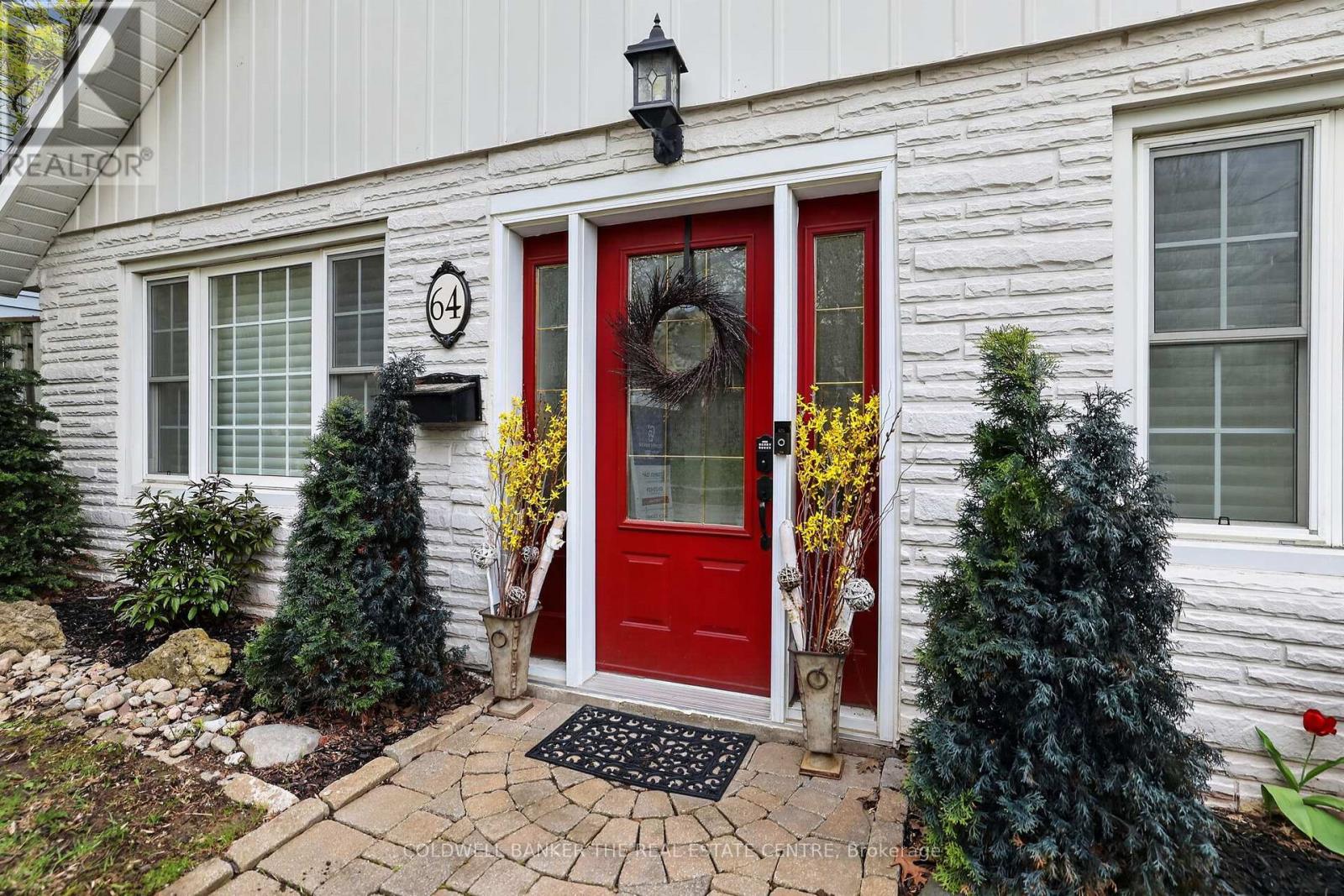 64 NIAGARA STREET - 4