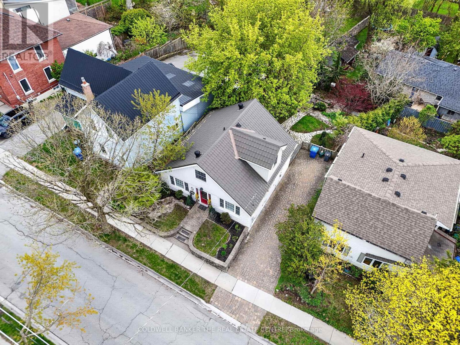 64 NIAGARA STREET - 40