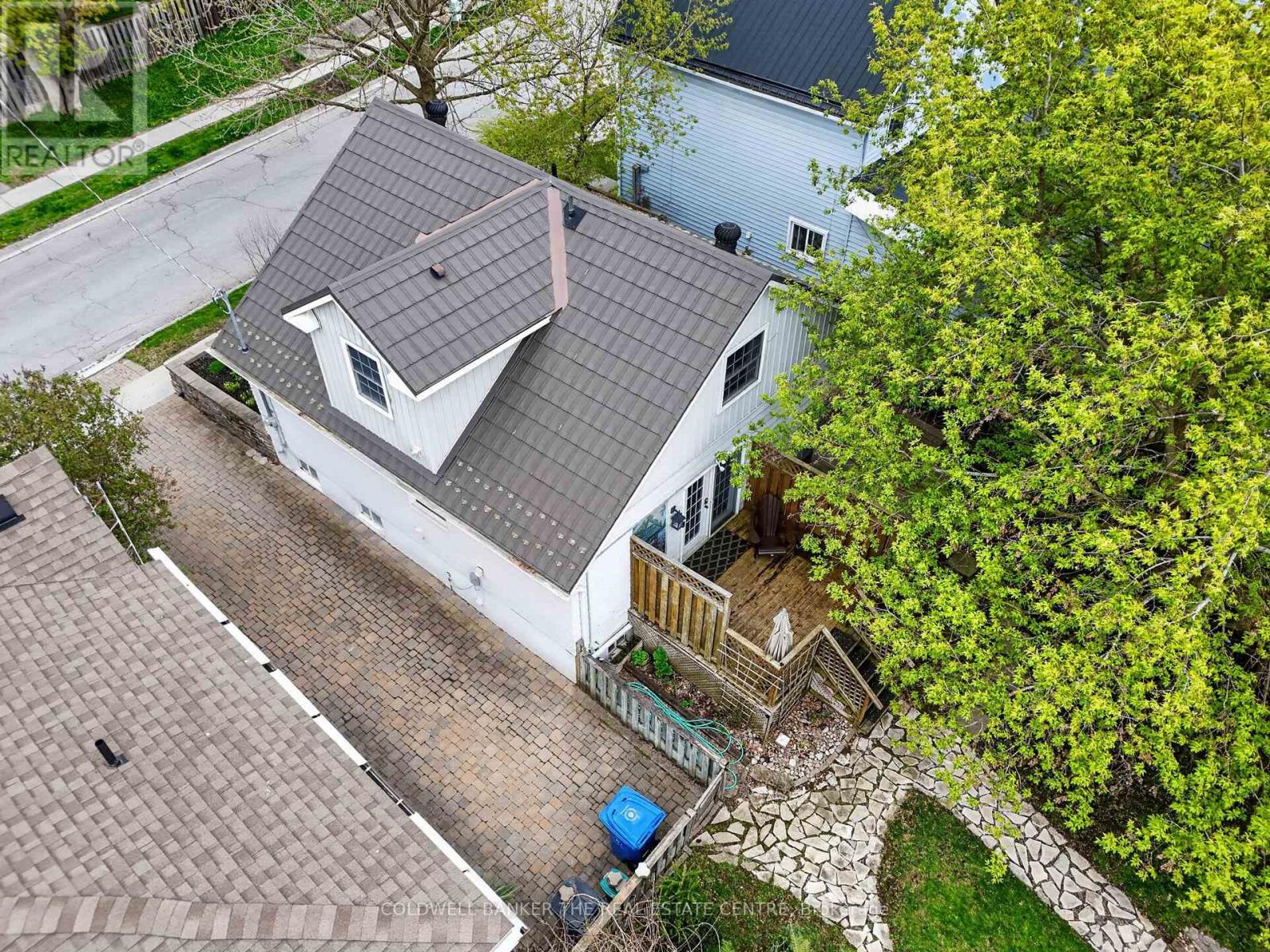 64 NIAGARA STREET - 44