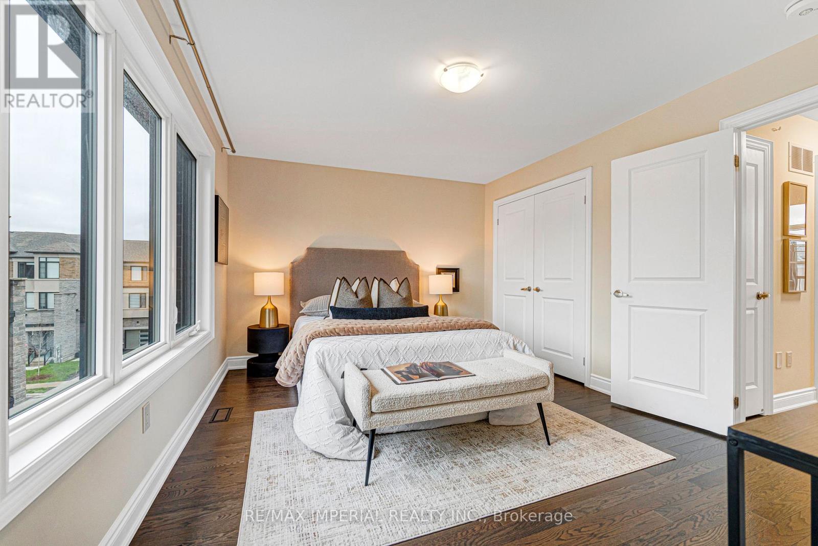 242 VERMONT AVENUE - 26