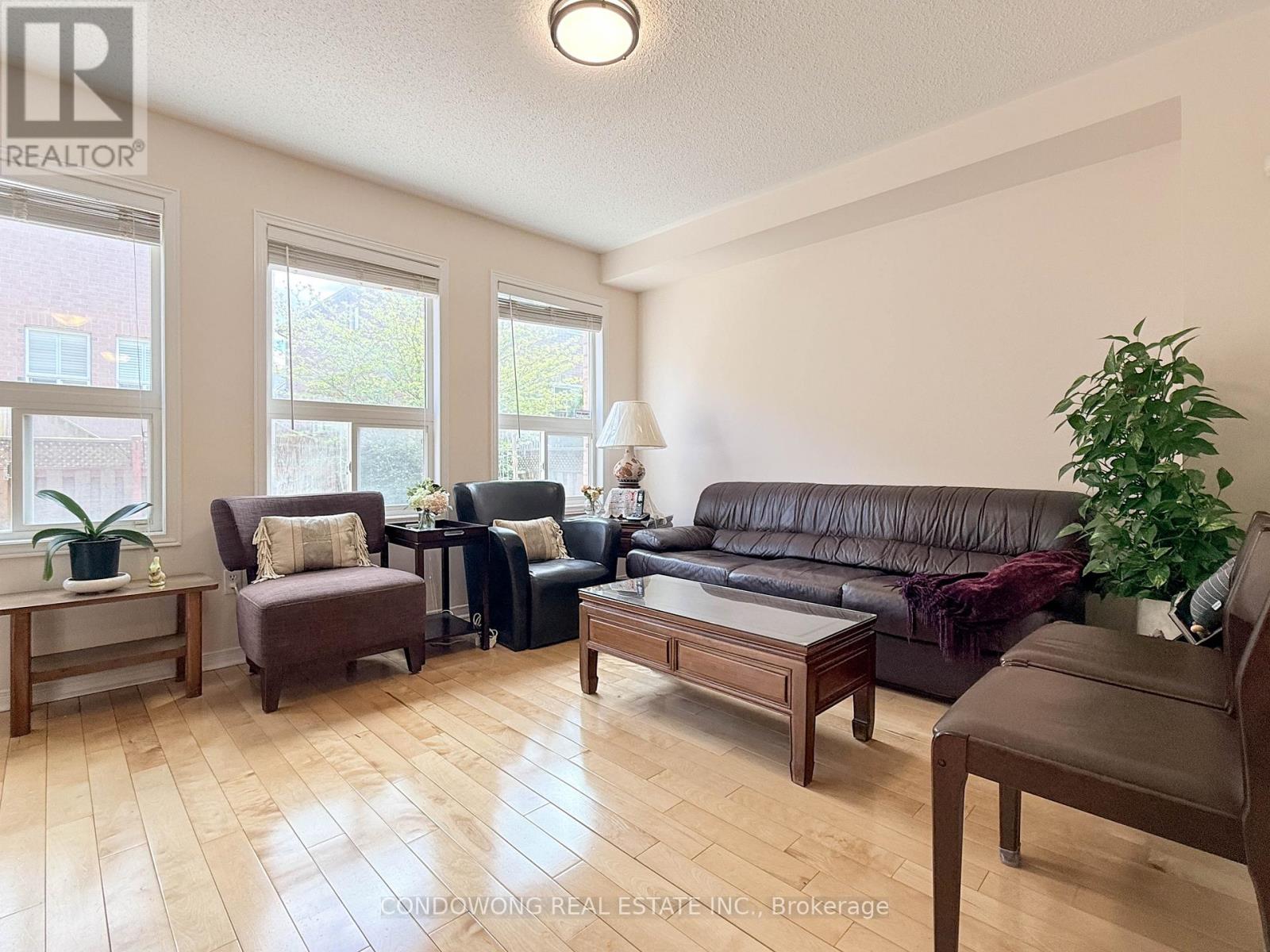 77 BASSETT AVENUE - 5