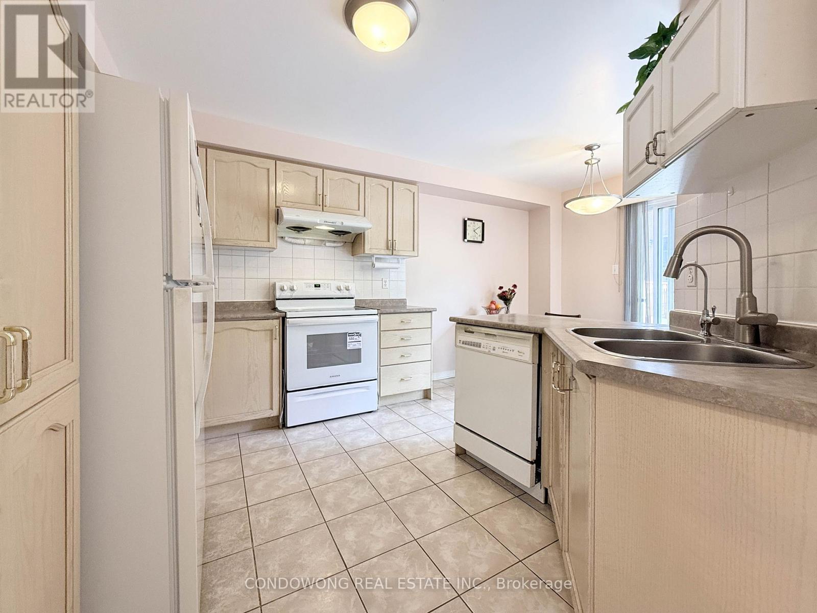 77 BASSETT AVENUE - 9