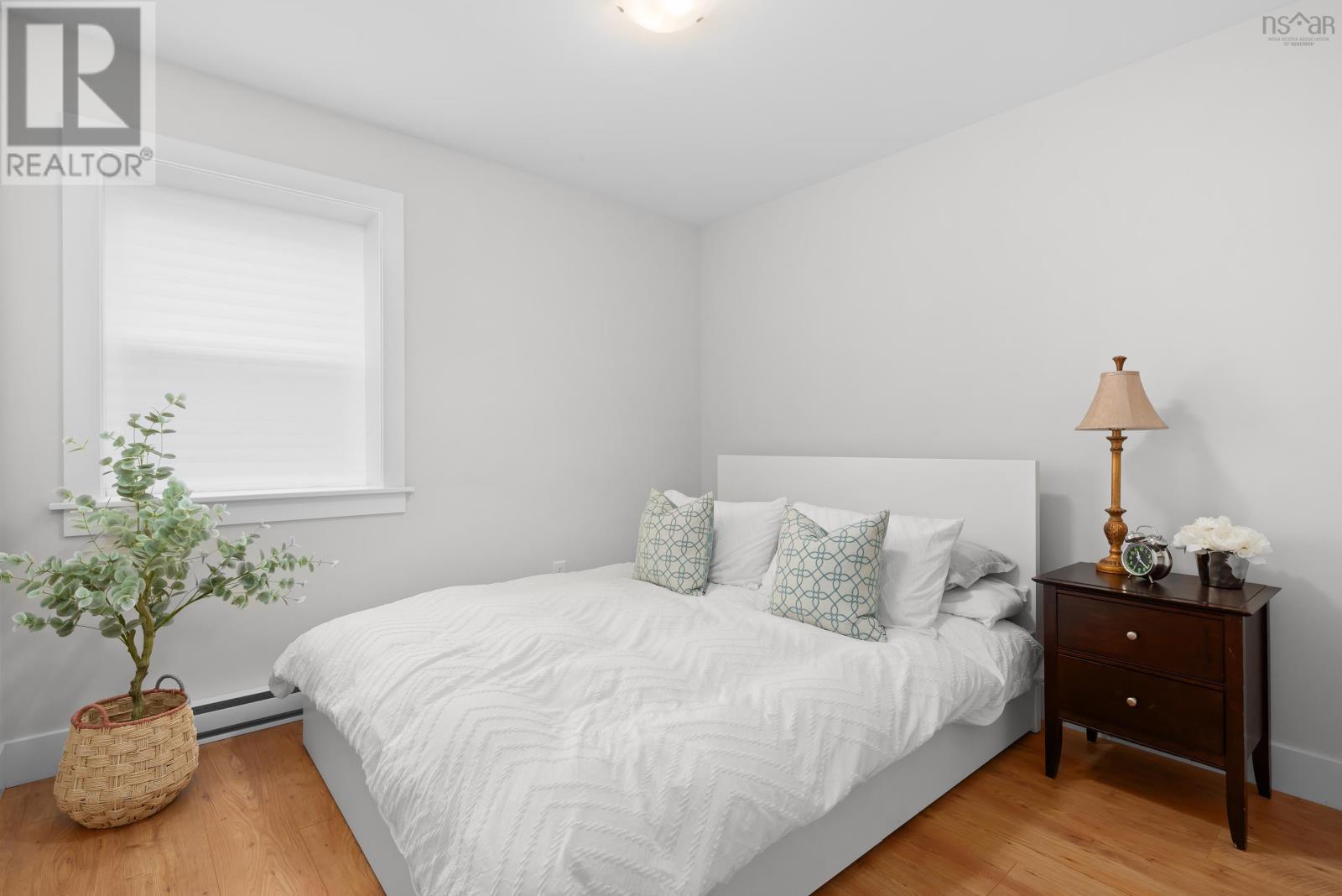 319 Savoy Avenue - 30