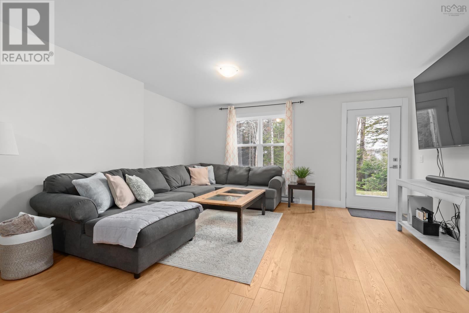 319 Savoy Avenue - 29