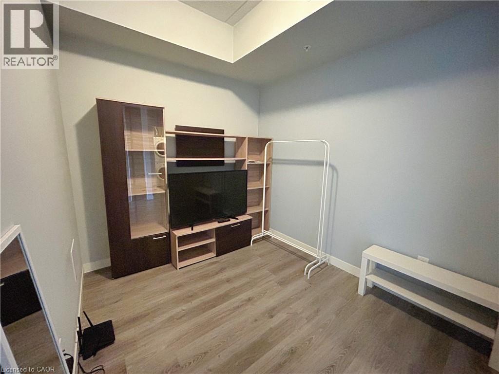 318 SPRUCE Street Unit# 1906, Waterloo, Ontario, N2L0E9 — Photo 13