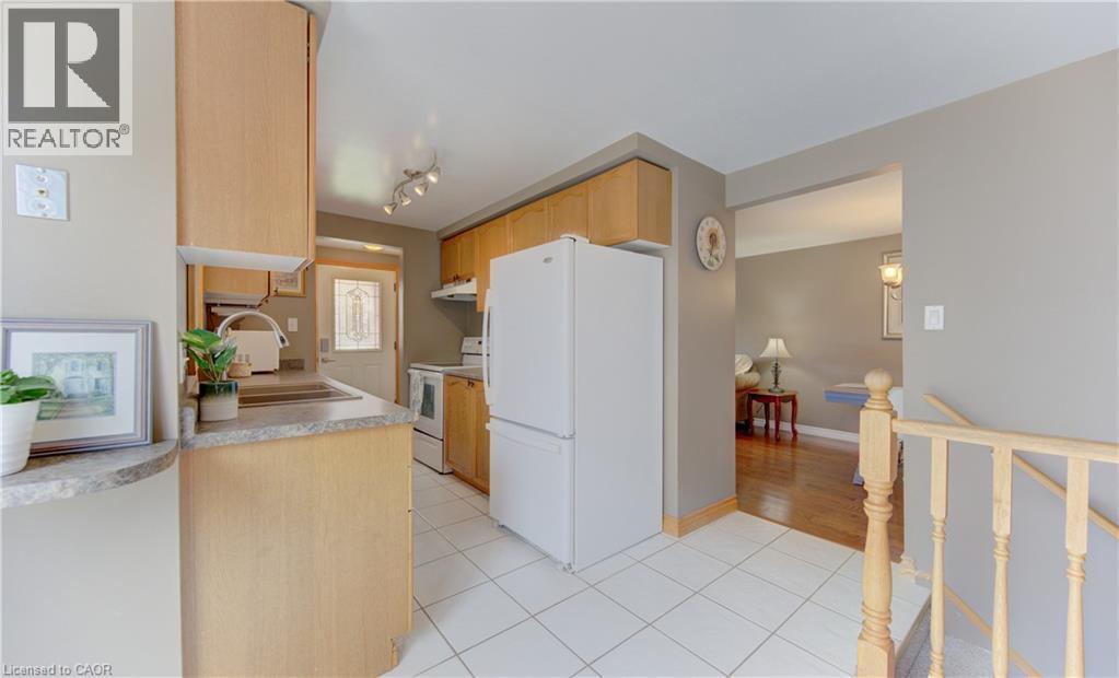 108 OPRINGTON Court, Kitchener, Ontario, N2N3E1 — Photo 32
