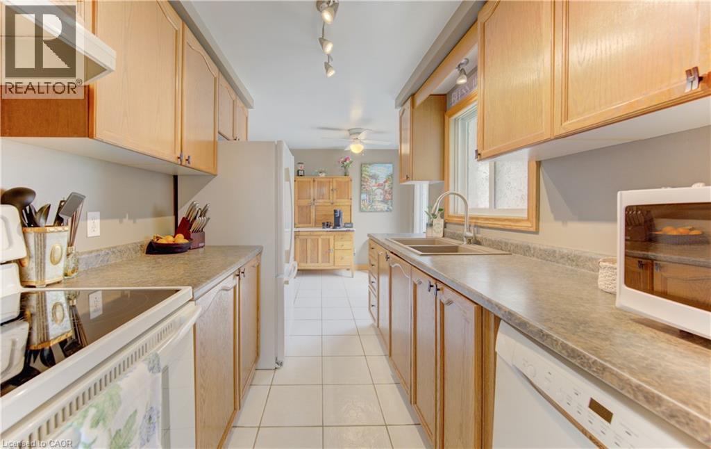 108 OPRINGTON Court, Kitchener, Ontario, N2N3E1 — Photo 25