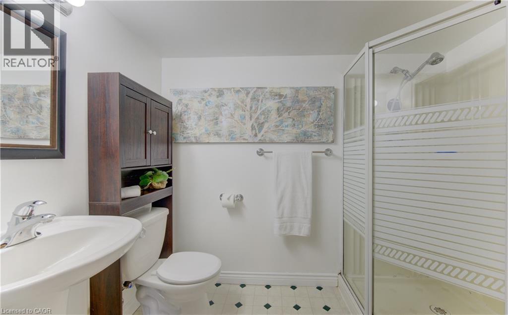 108 OPRINGTON Court, Kitchener, Ontario, N2N3E1 — Photo 10