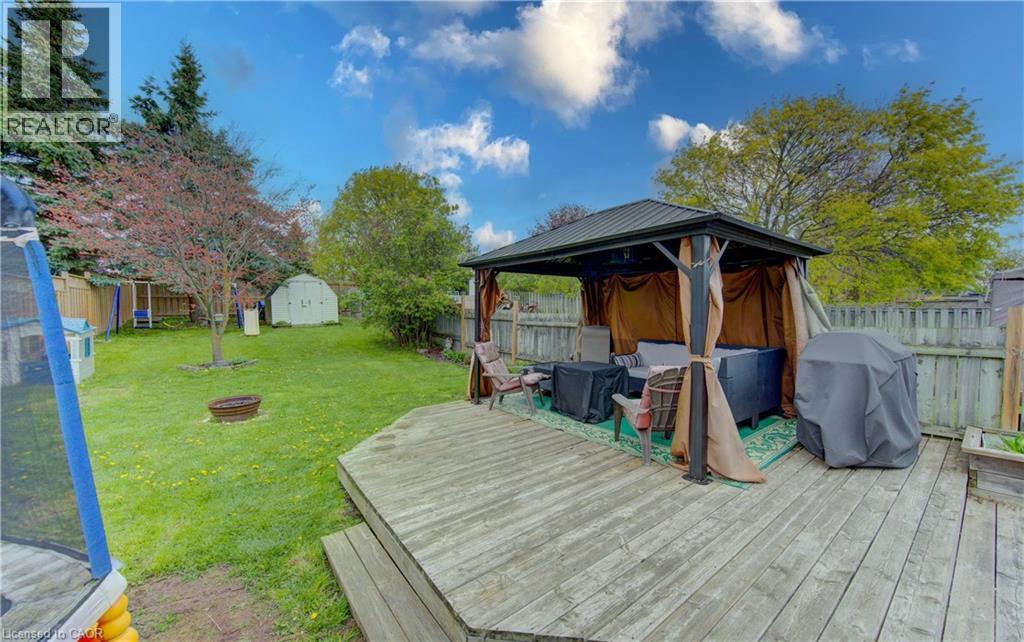 108 OPRINGTON Court, Kitchener, Ontario, N2N3E1 — Photo 6