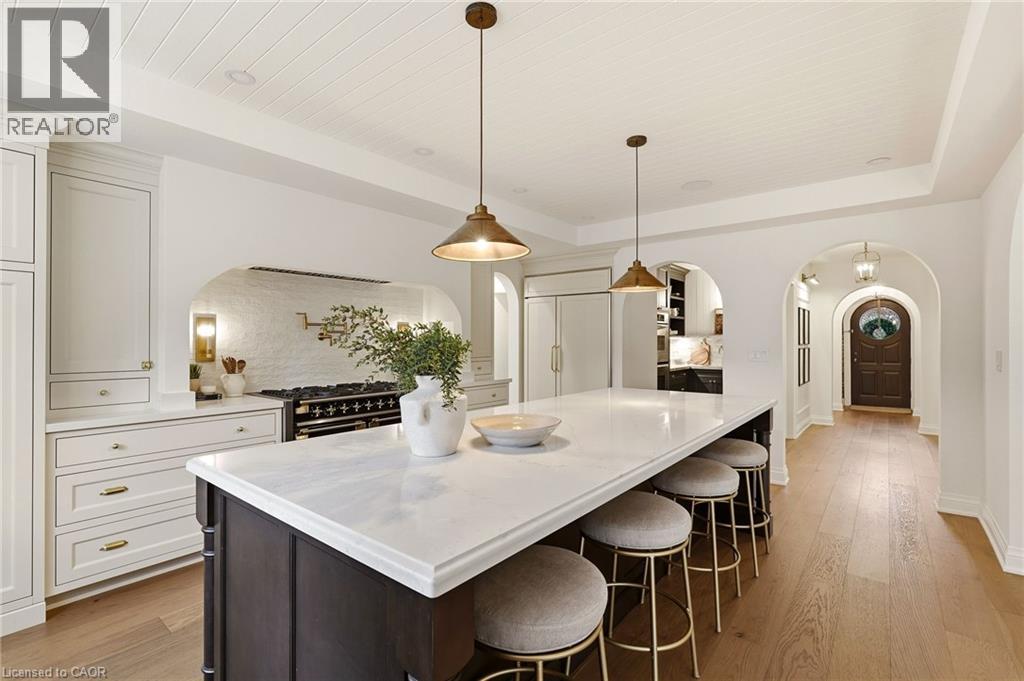 3081 BALMORAL Avenue - 11