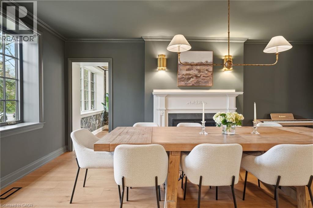 3081 BALMORAL Avenue - 28