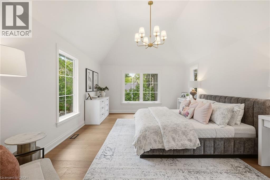 3081 BALMORAL Avenue - 33