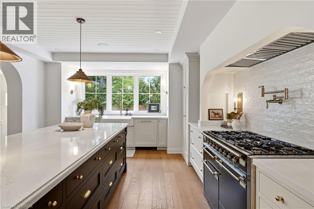 3081 BALMORAL Avenue - 8