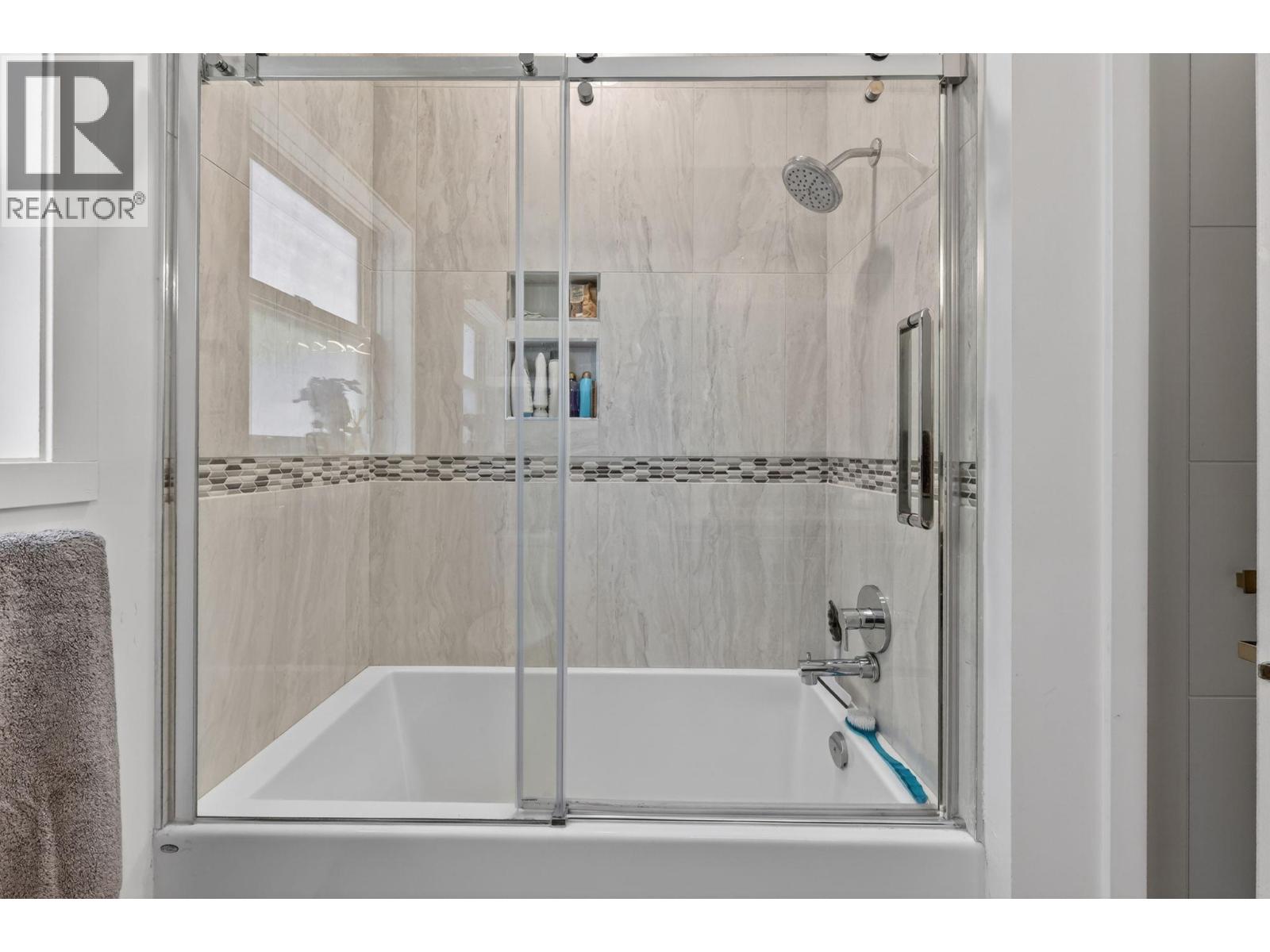 823 Ackerman Court - 31
