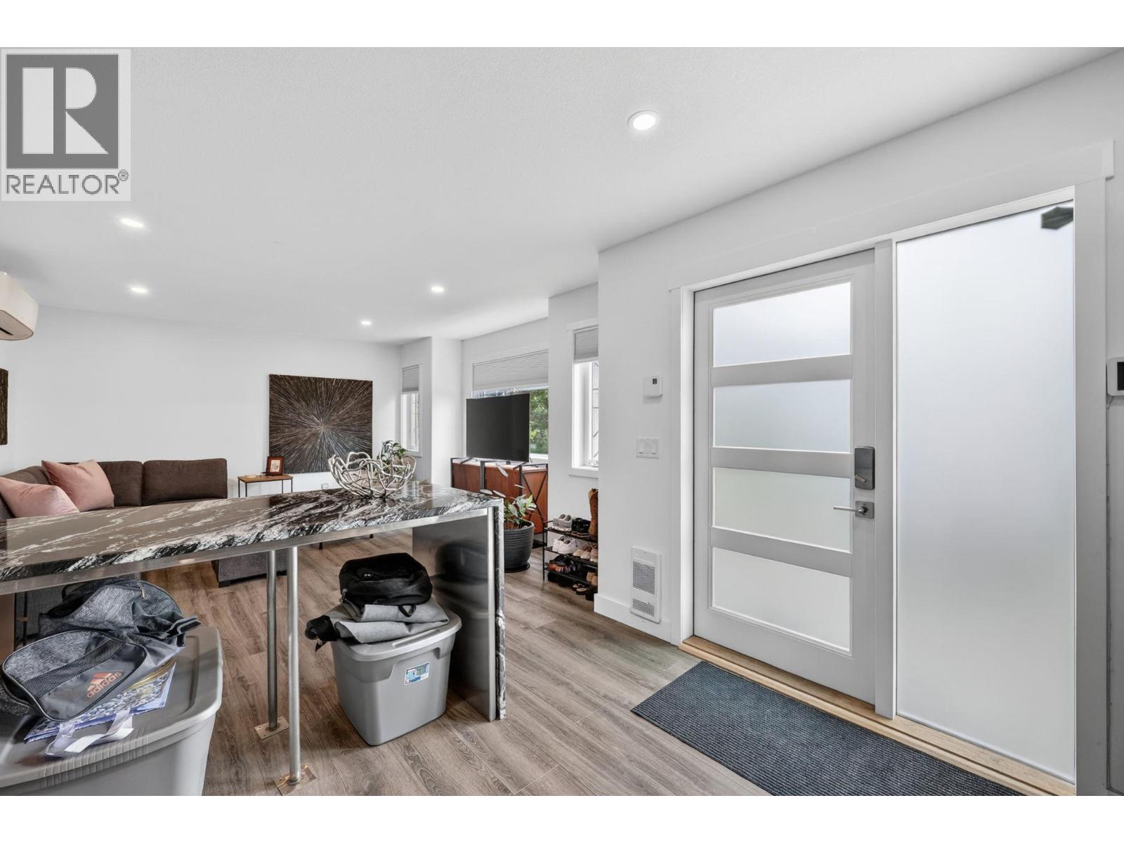 823 Ackerman Court, Kelowna