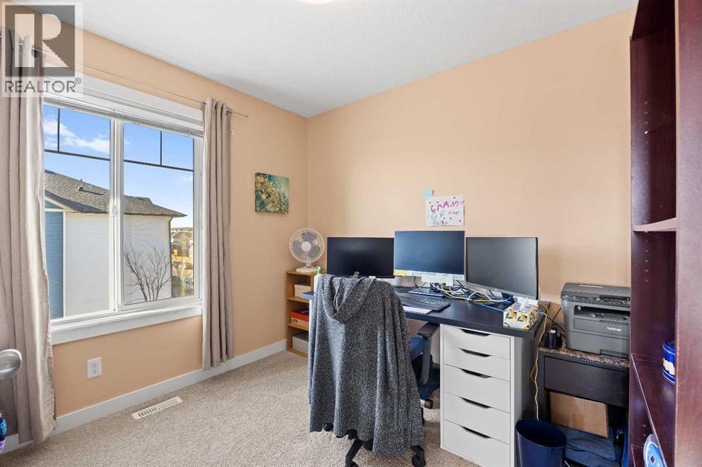 319 Taralake Way NE - 31