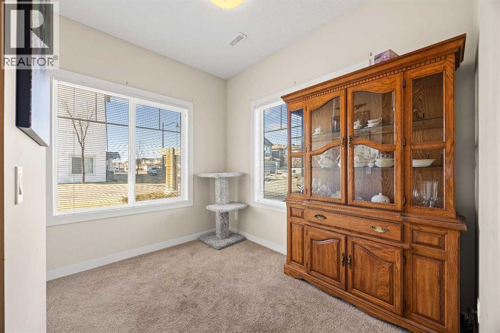 319 Taralake Way NE - 9