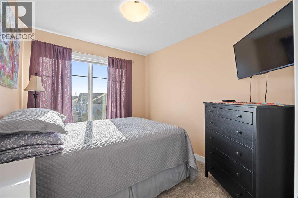 319 Taralake Way NE - 30