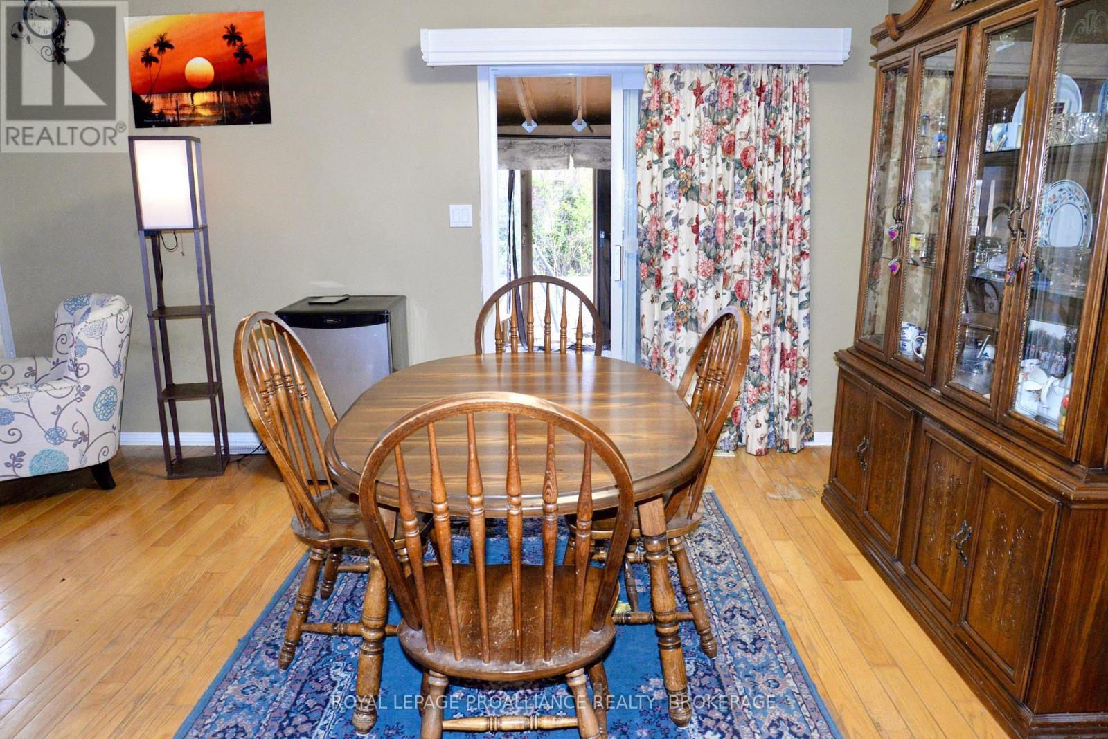 1031 RAINBOW CRESCENT - 11