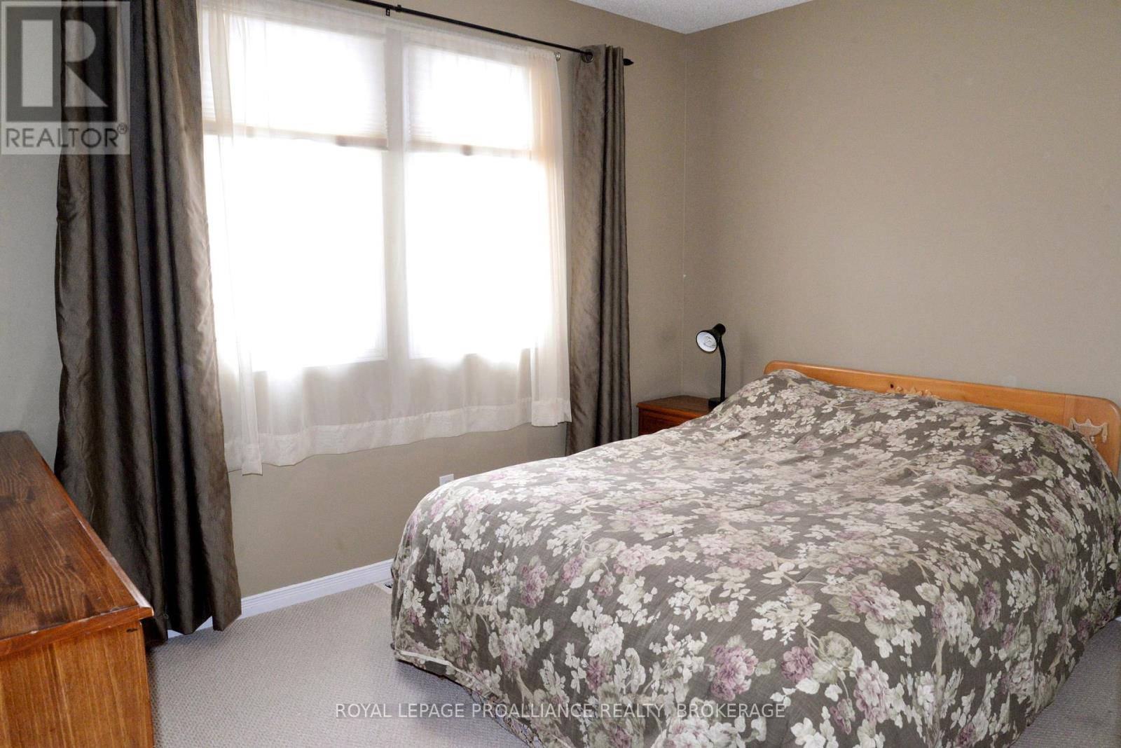 1031 RAINBOW CRESCENT - 17