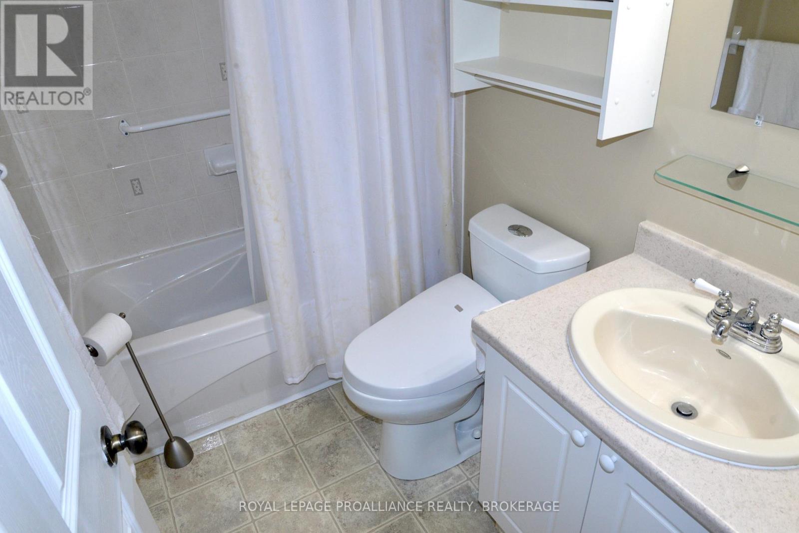 1031 RAINBOW CRESCENT - 19
