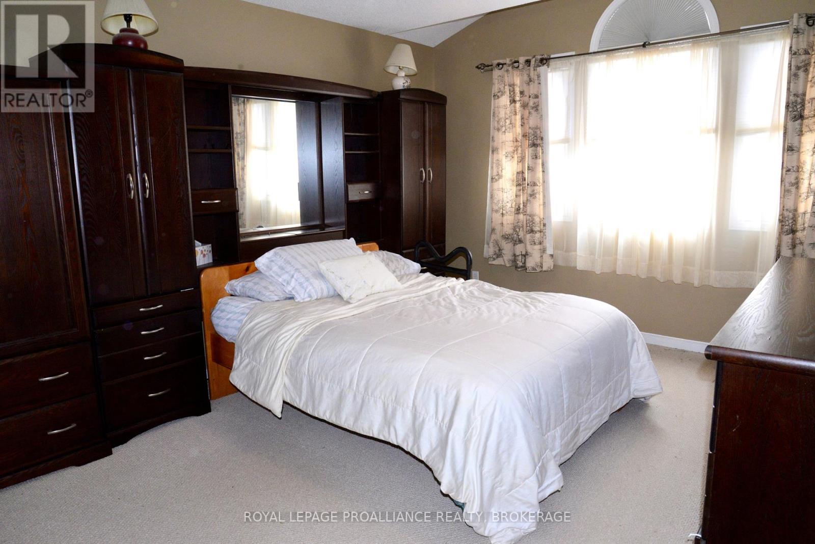 1031 RAINBOW CRESCENT - 20