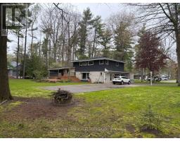 Family room - 10103 Jane Street, Lambton Shores, ON N0M1T0 Photo 7