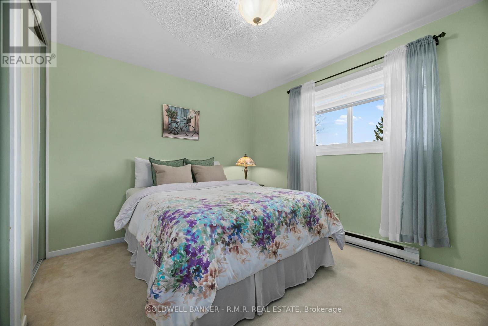 #5 373 D'ARCY STREET - 16