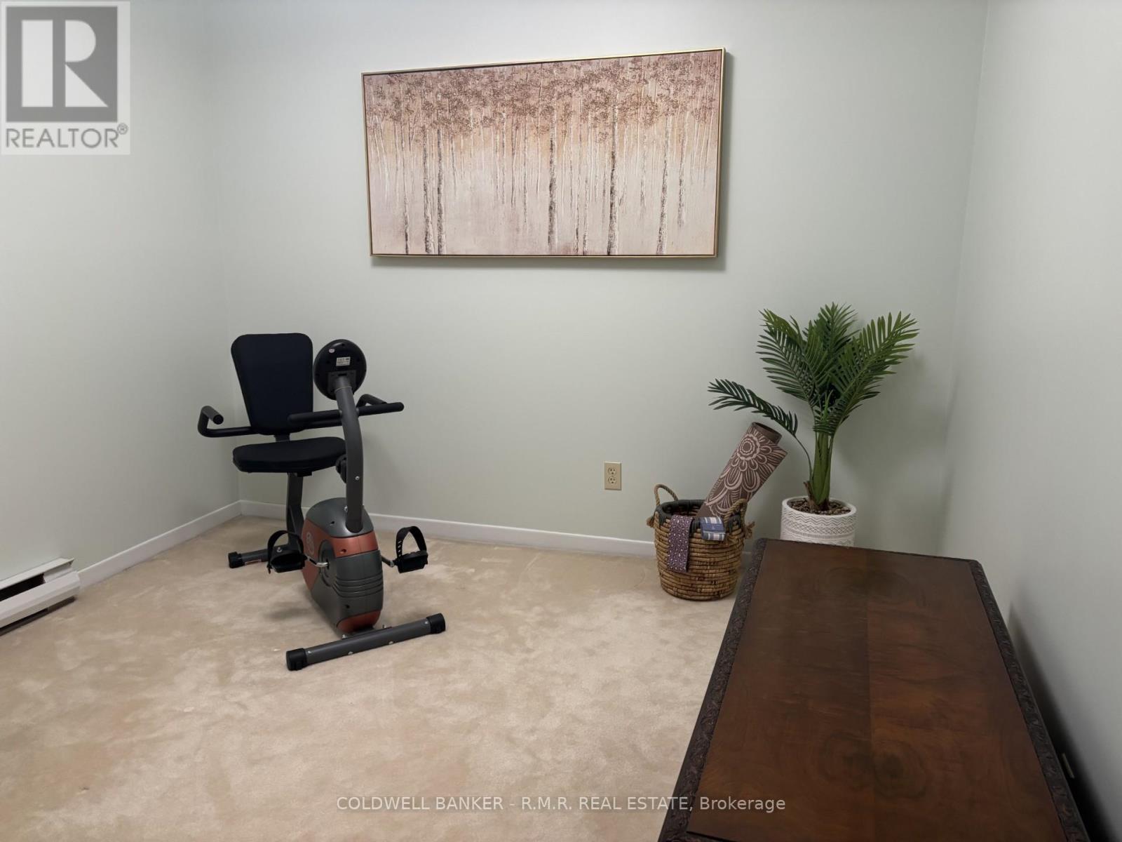 #5 373 D'ARCY STREET - 18