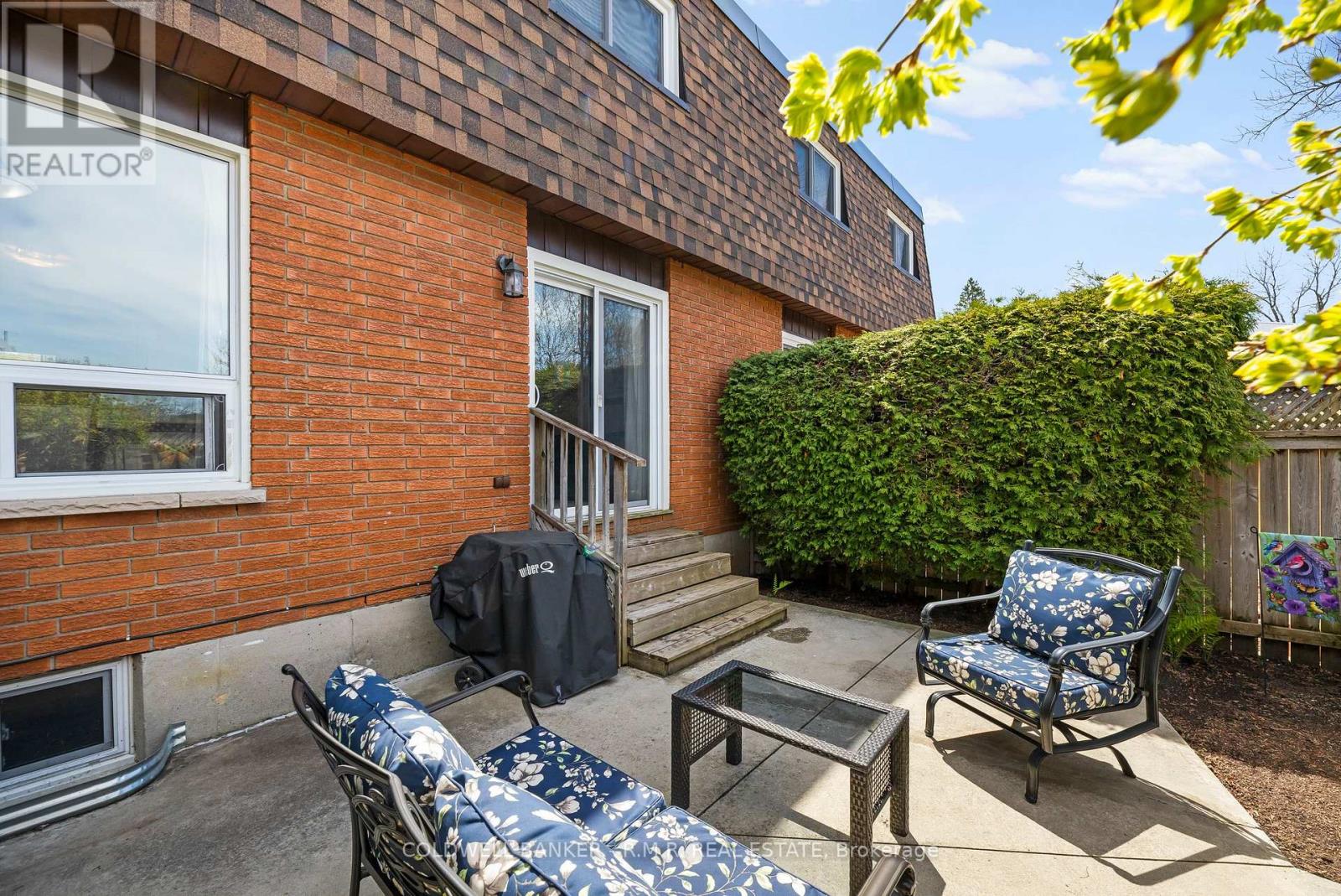 #5 373 D'ARCY STREET - 30
