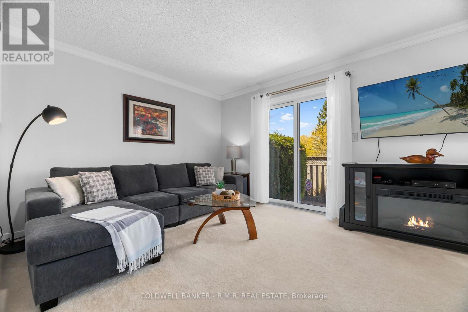 #5 373 D'ARCY STREET - 5