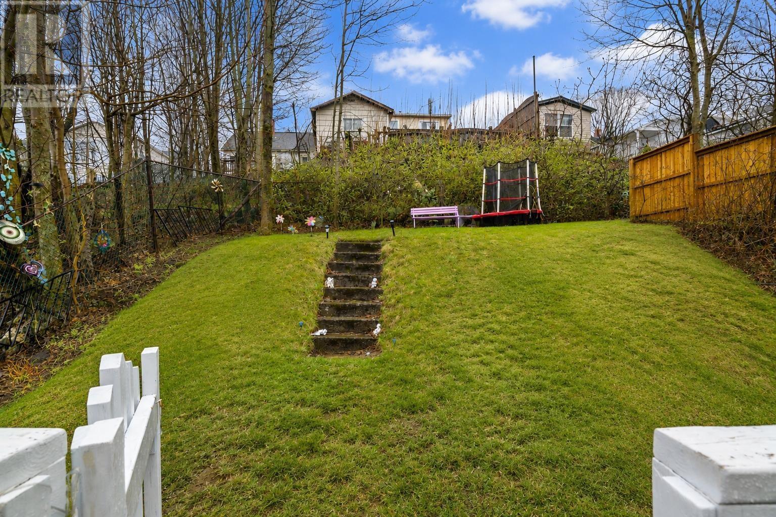 3674 Lynch Street - 35